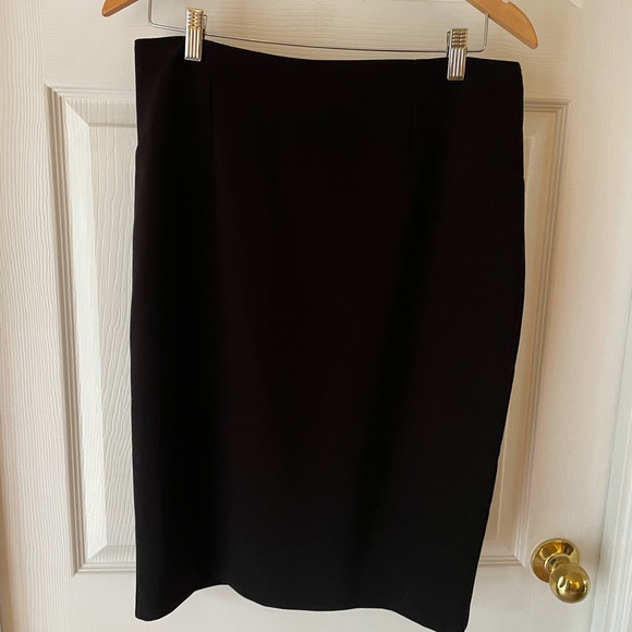 Willow & Thread Black Pencil Skirt - Picture 1 of 6